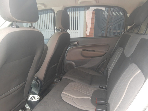 Fiat Uno 2015 1.0 Way Flex 5p