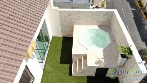 Imagen 5 de 10 de Casa En Venta En La Autopista San Isidro Con Jacuzzi Venta
