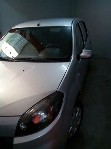 Renault Sandero Confort 1,6 16 V