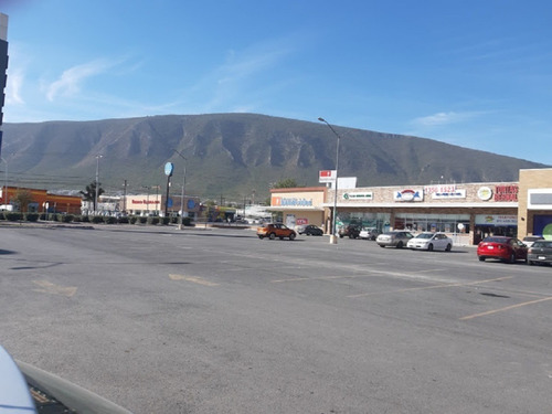 Imagen 11 de 13 de Local Plaza Comercial En Renta, General Escobedo, Nuevo León