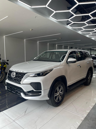 Toyota Fortuner Gx.r+ 2025