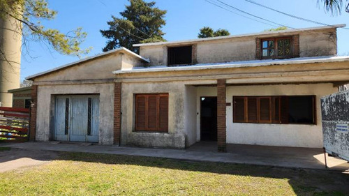 Venta Casa 4 Dormitorios Fuentes, Santa Fe