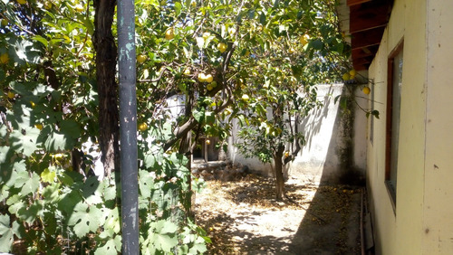 Barrio El Tenis, Casa Un Piso En Barrio Residencial