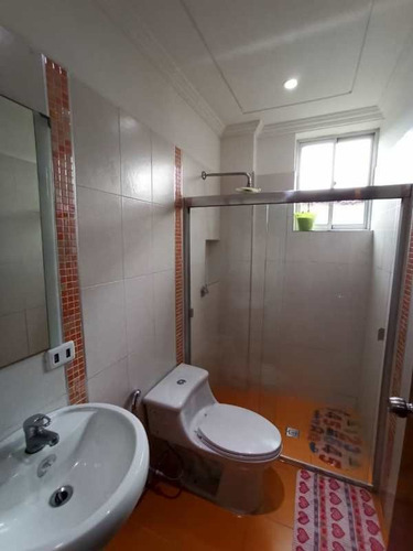 Imagen 12 de 12 de N. Del Carmen Vende Town House En Naguanagua (foth-228)
