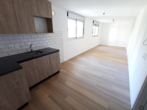 Imagen 5 de 7 de Apartamento -strena 8 De Octubre Y 18 De Julio! Monoambiente 37 M2