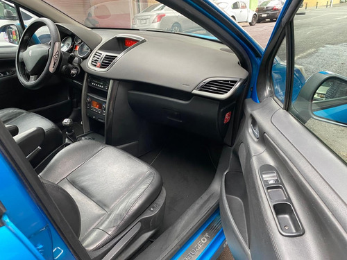 Peugeot 207 1.6 5p Féline Mt