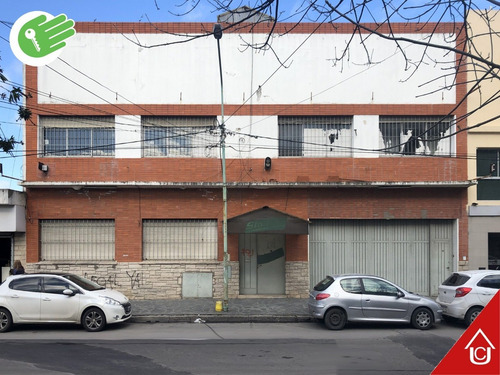 Imagen 7 de 7 de Imponente Local Deportivo