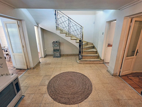 Venta Casa Providencia 5d+4b+2est+1bod 263m2 Barrio Tranquil