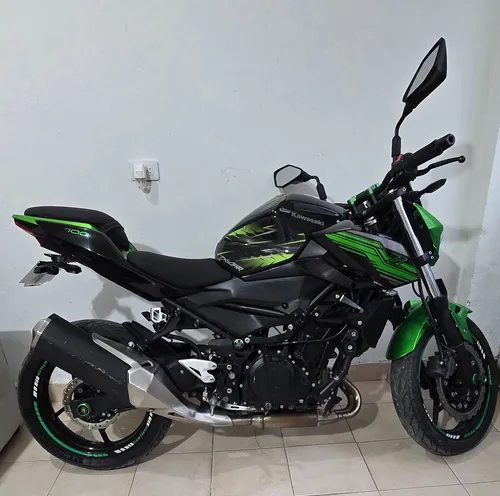 Kawazaki Z 400 Muy Bien Cuidada Todo Original