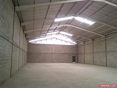 Imagen 4 de 10 de Galpones En Venta