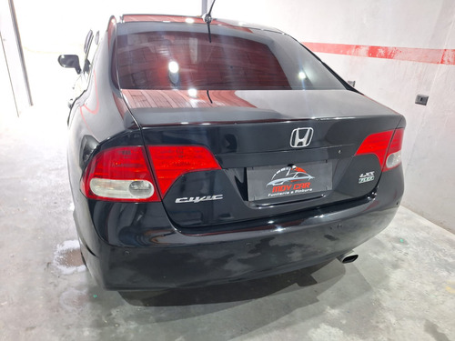 Honda Civic 1.8 Lxs Flex Aut. 4p
