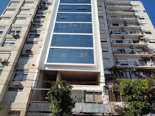 Oficina Estrenar En Venta Con Baño Privado En La Plata, G.b.a. Zona Sur, Argentina