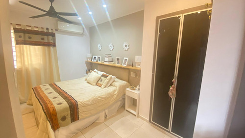 Casa Céntrica En Barrio Central Córdoba