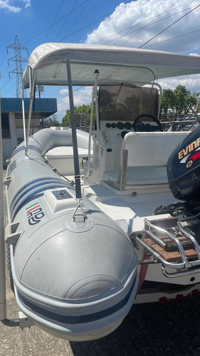 Dingui -bote De Goma (Reacondicionado)