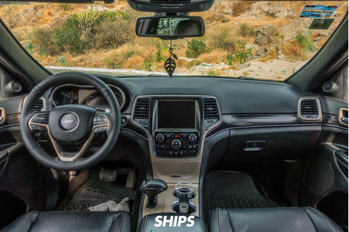 Jeep Grand Cherokee 5.7 V8 Limited Lujo 4x2 At