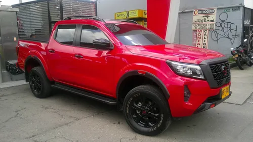 Nissan Frontier 2.5 Pro4X 4X4 At