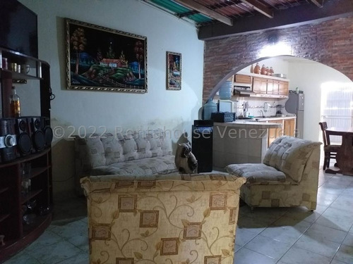 Imagen 17 de 19 de Amplia Casa Lista Para Habitar Con Céntrica Ubicación. 04120656408 Mls 22-8937