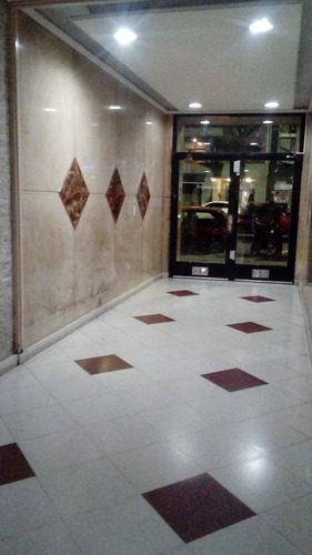 Departamento Por Dia A 50 Mts De La Fundacion Favaloro