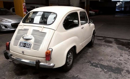 Fiat 600 / Muy Bueno /titular