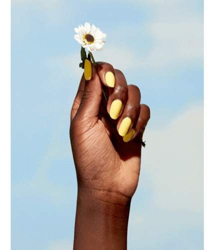 Opi Nature Strong Vegano Make My Daisy Tradicional X 15 Ml Color Amarillo
