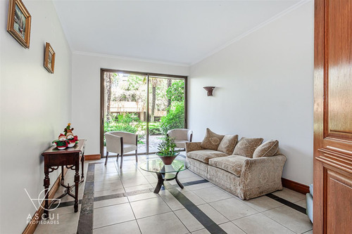 Condominio Exclusivo Con Vista Privilegiada. Buena Ubicación