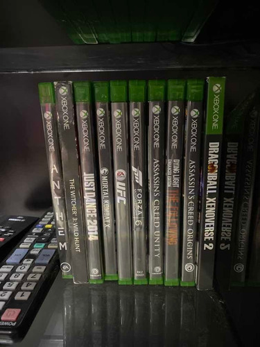 Xbox One X 1 Tb + 1 Joystick + 2 Juegos De Regalo