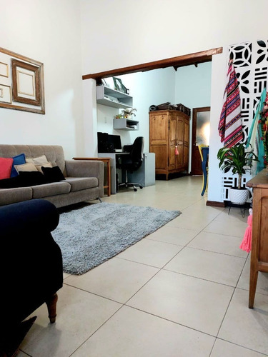 Imagen 7 de 24 de Venta Chalet Barrio Aeronautico-ituzaingo Norte-parque Con Pileta.