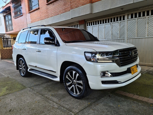 Toyota Land Cruiser Excalibur Blindado2p