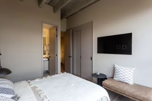 Apartamento En Venta En Vía Las Palmas. Cod V20192