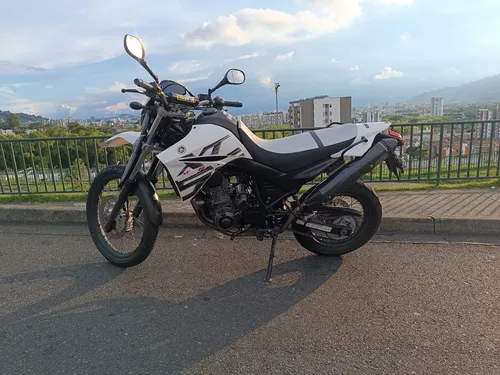 Xt 660r