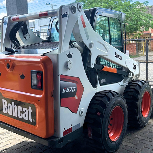 Mini Carregadeira Bobcat S570 - Ano 2019