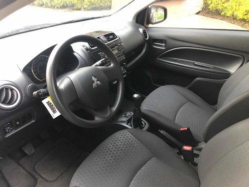 Mitsubishi Mirage 1200cc Mt