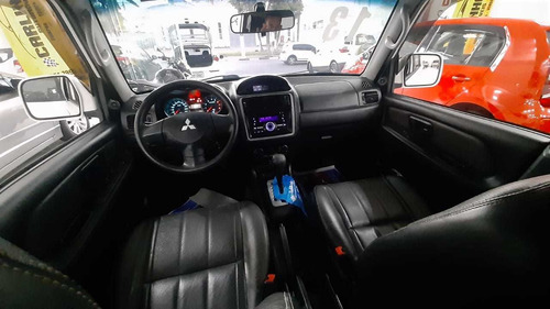 Imagem 8 de 15 de Mitsubishi Pajero Tr4 2013 2.0 4x2 Flex Aut. 5p
