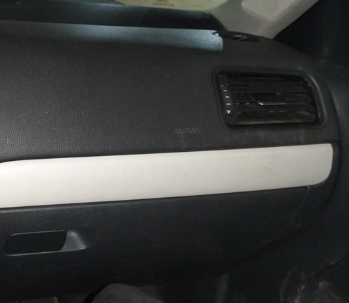 Rejilla O Difusor De Aire Para Tablero De Jetta A6 Derecha (Usado)