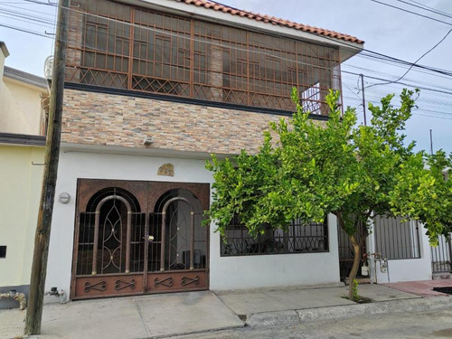 Casa Sola En Venta En Paseo  San Nicolás, San Nicolás De Los Garza, Nuevo León