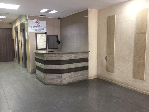 Imagen 2 de 9 de Oficina En Venta Mls #22-14771 - Laura Colarusso