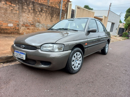 Imagem 1 de 13 de Ford Escort 1.6 Mpi Gl 8v