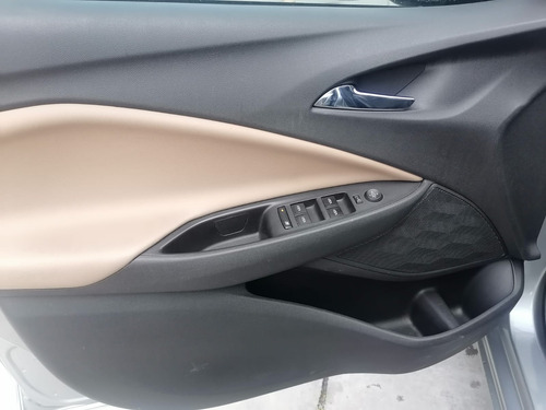 Chevrolet Onix 1.0T Premier L At