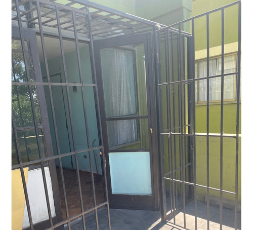Oportunidad! Venta Departamento 3 Dormitorios, 1 Baño.