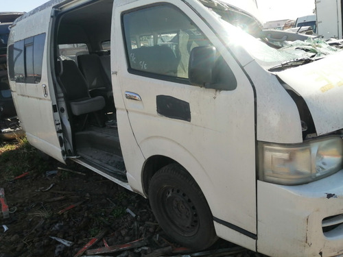 Imagen 1 de 3 de Toyota Hiace Por Partes Refacciones Yonke Deshuesadero