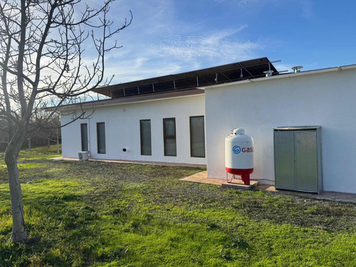 Amplia Y Moderna Casa 4d Y 3b En 5000 M2