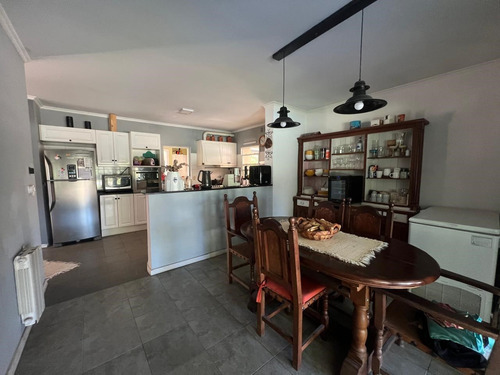 Casa En Venta En Los Jazmines, Pilar Del Este, Pilar