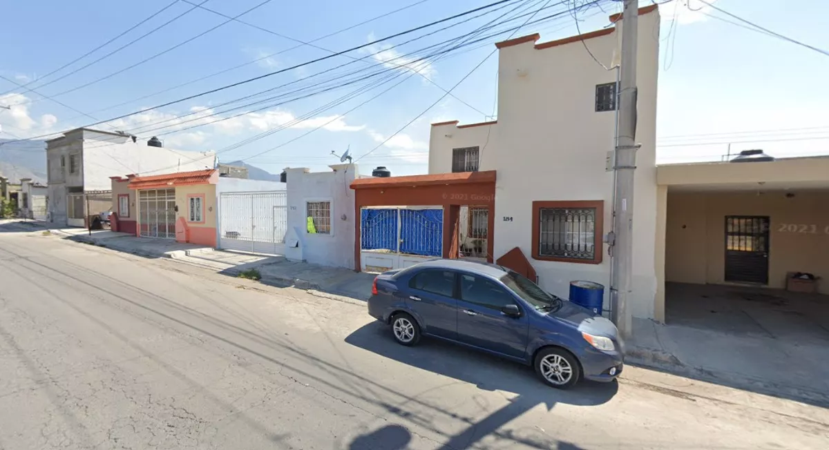 Casa En Remate Bancario En Privada De La Torre, Saltillo , Coahuila -ngc