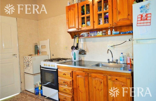 Imagen 7 de 12 de Venta De Casa De 3 Ambientes Con Patio En Quilmes (28198)