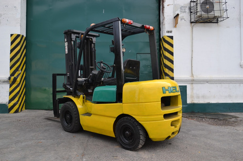 Autoelevador Komatzu Modelo: Fd 257-16d Año: 2008