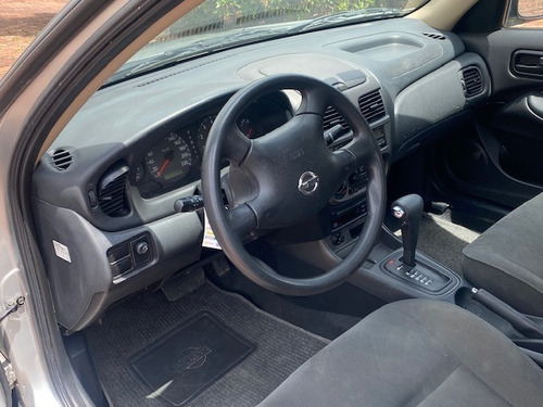 Nissa Almera 2004