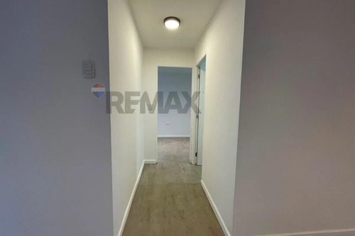 Arriendo De Local Comercial, Vitacura.