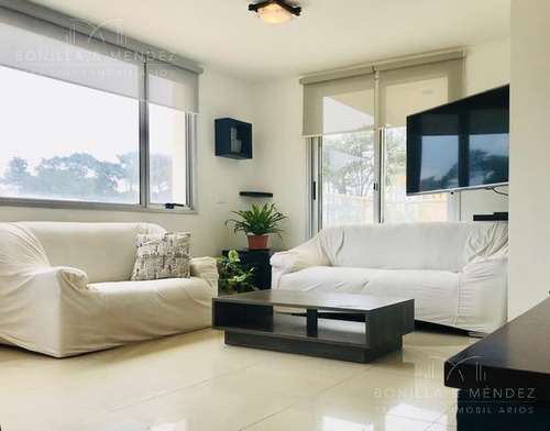 Acapulco Roosevelt, 3 Dormitorios, Parrillero En Balcón