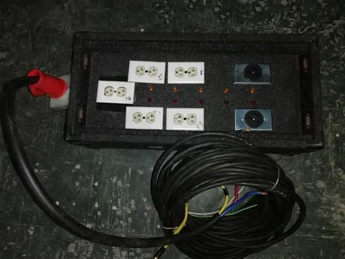Acometida 220 Y 110 Voltios (Usado)