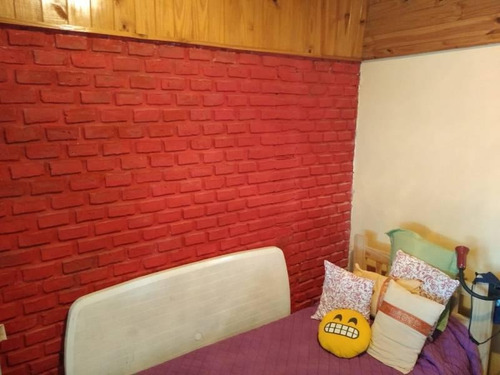 Imagen 8 de 19 de Casa De Dos Dormitorios, Un Baño, Cochera Y Jardin En Barrrio Abadia